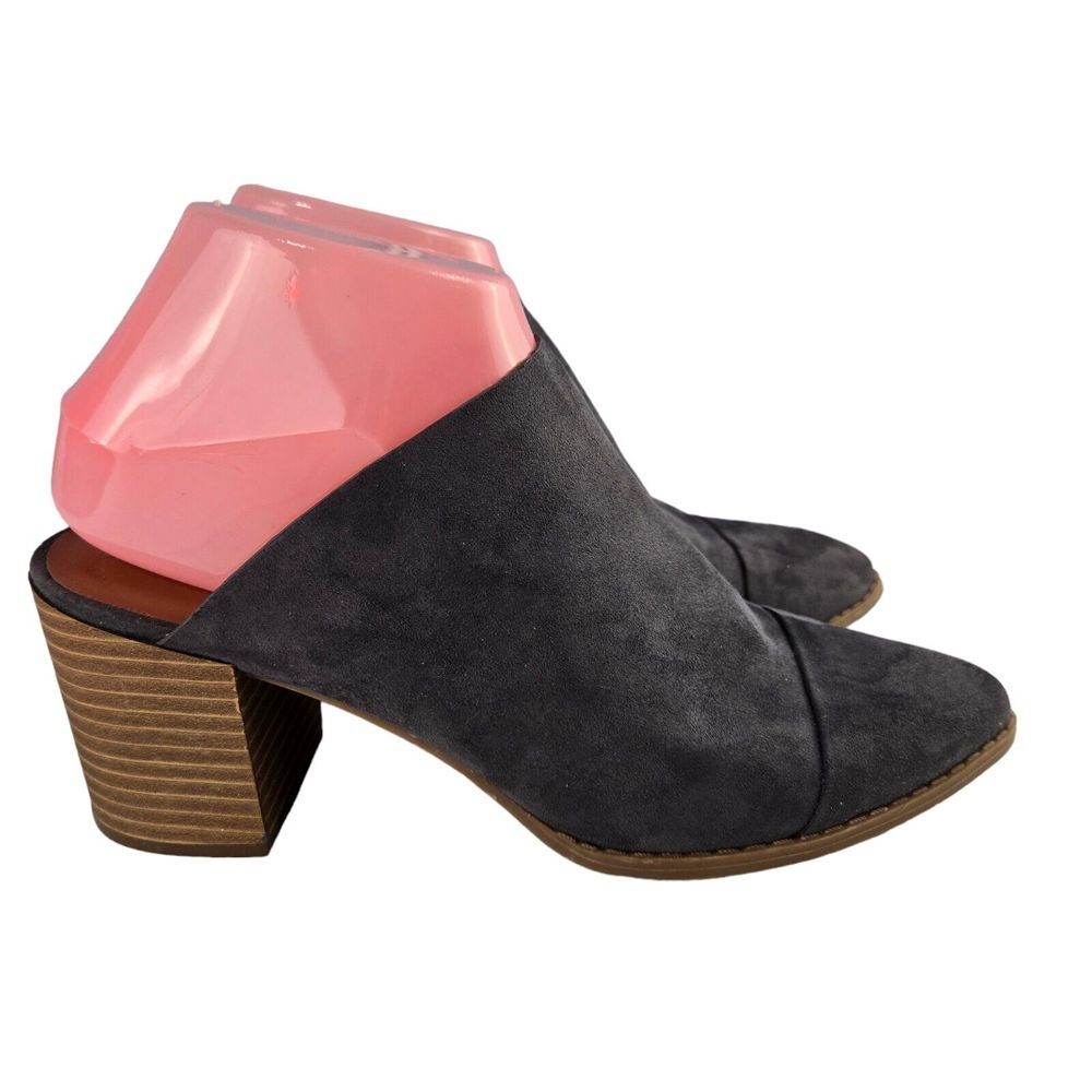 American Eagle Womens 7 Grey Faux Suede Pointed Toe Block Heel Mules 174577